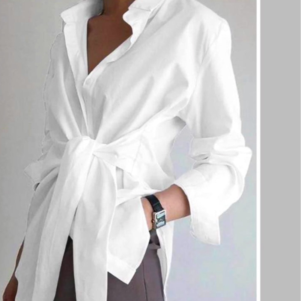 White Shirt / blouse XS never worn new with tags